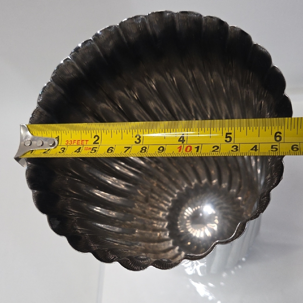 L'Objet Silver Fluted Vase - Picture 8 of 8